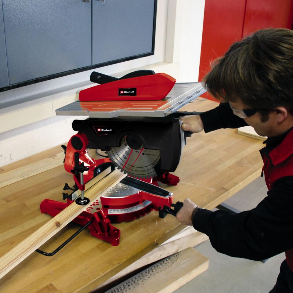 TABLALI GÖNYE TESTERE 2000W 305x30mm TC-MS 3017 TP