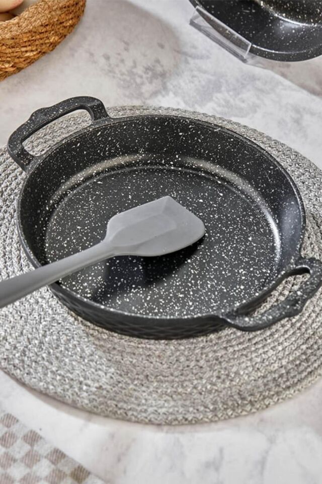 SAHAN GRANİT IRON DÖKÜM 22CM