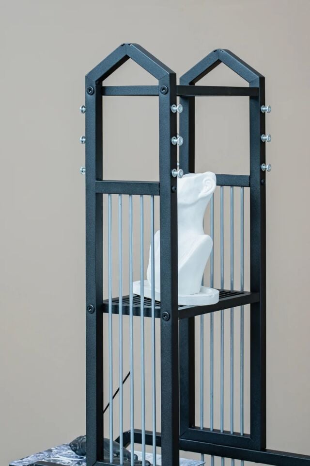 RAF METAL GİTAR ÜNİTE SİYAH 29x169x39CM