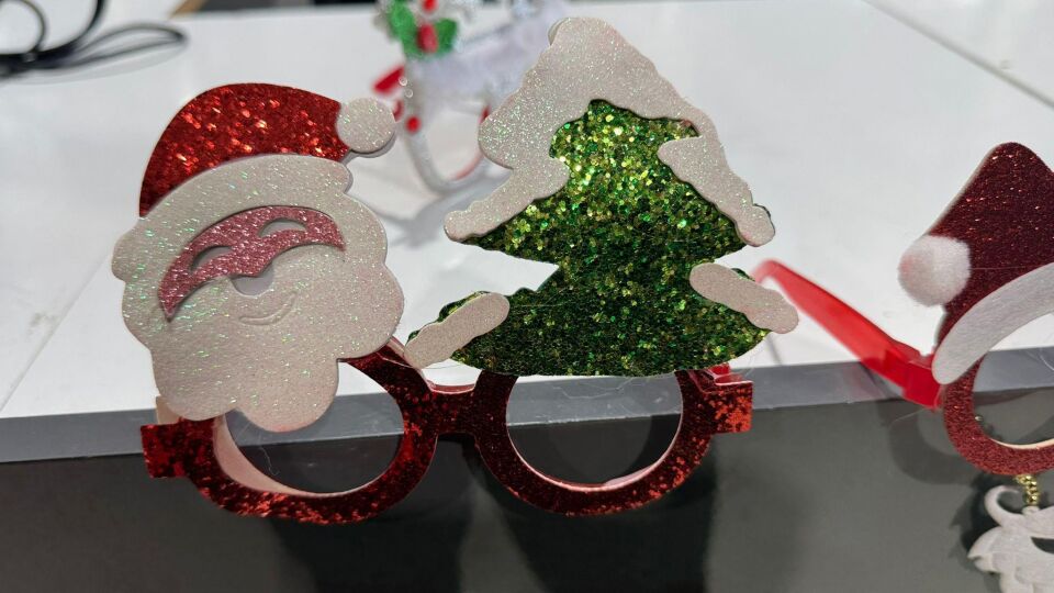 YILBAŞI PARTİ GÖZLÜK