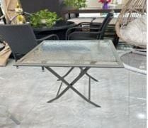 MASA KARE ÜSTÜ CAM AÇILIR KAPANIR