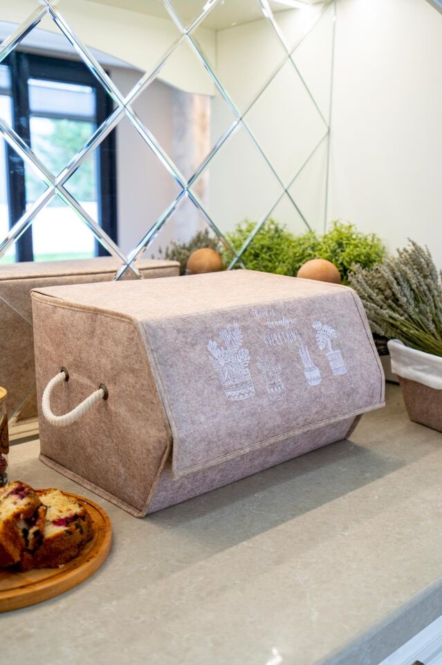 KUTU KAPAKLI KÖŞE KEÇE 38X28X24CM