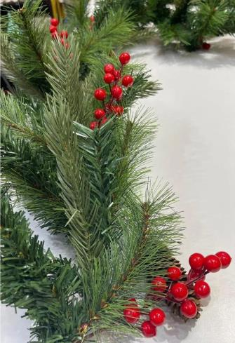 YILBAŞI SÜSÜ KAPI ÇELENK MİNİ KOZALAK KIRMIZ MEYVE