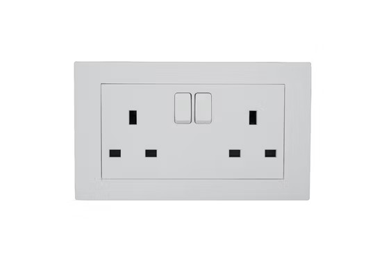 İKİLİ PRİZ BEYAZ 2X13A