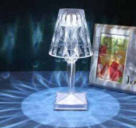 MASA LAMBASI KRİSTAL DESENLİ AVİZE ŞEKİL TP