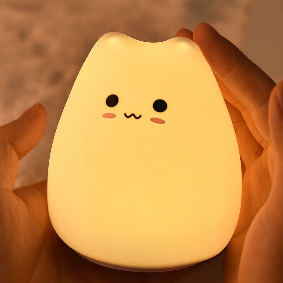 GECE LAMBASI SİLİKON KEDİ LED