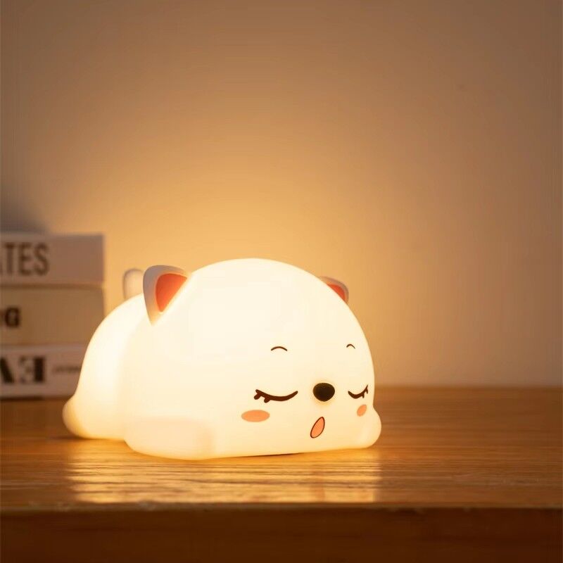 GECE LAMBASI SİLİKON KEDİ LED