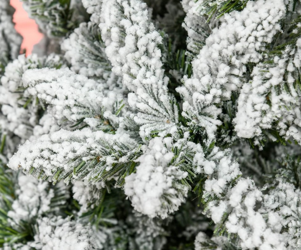 YILBAŞI AĞACI DOĞAL KARLI 210CM