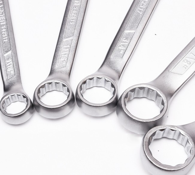 KOMBİNE ANAHTAR TAKIMI 12 PARÇA