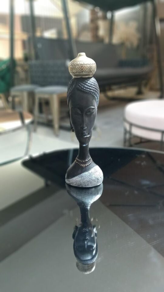 BİBLO AFRİKA AFRO KADIN