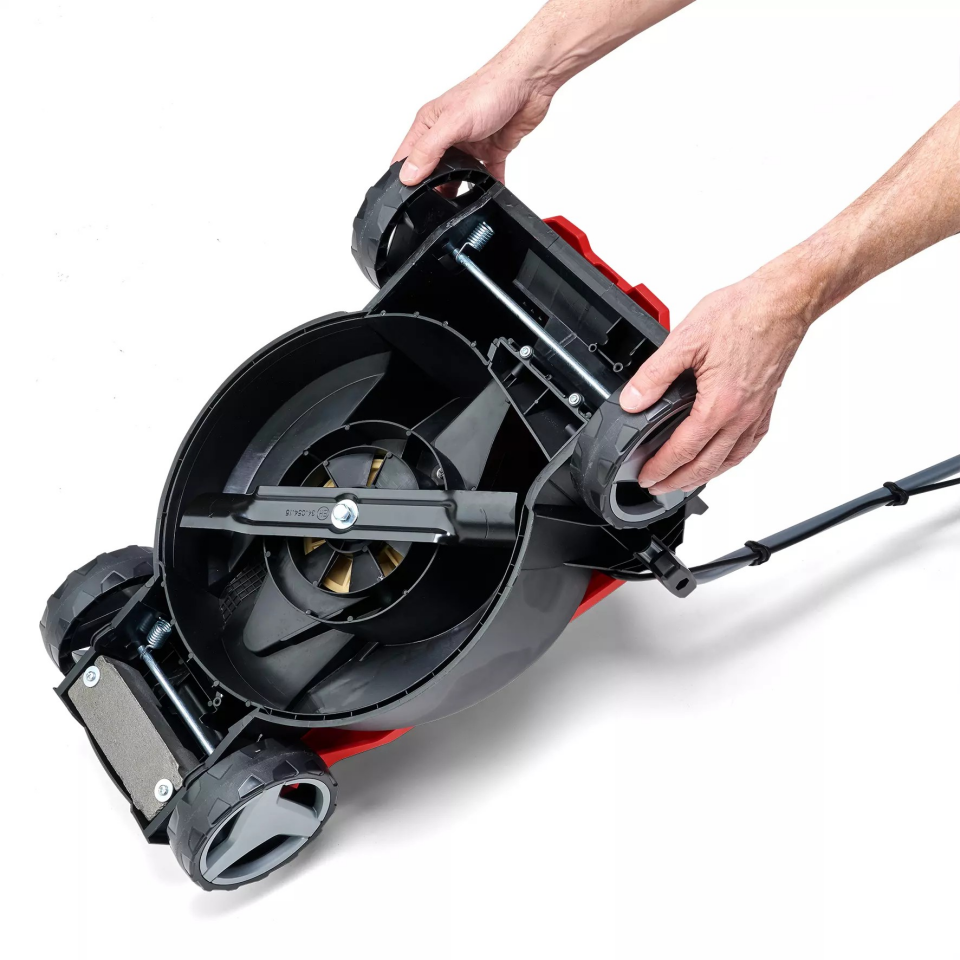 ELEKTRİKLİ ÇİM BİÇME MAKİNESİ GC-EM 1000/32