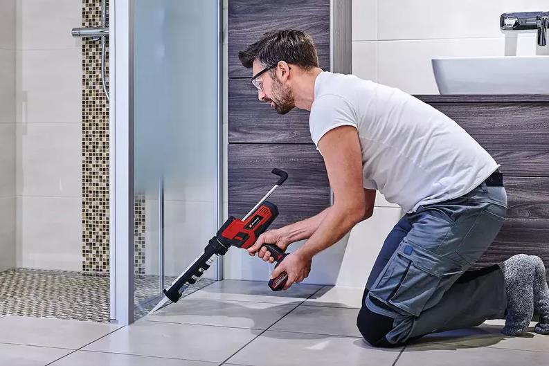 AKÜLÜ SİLİKON TABANCASI 18V  TE-SG 18/10 LI solo