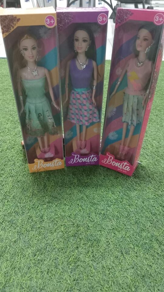 BARBİ BEBEK BALO ELBİSELİ