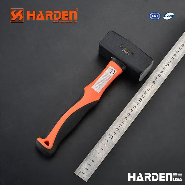 ÇEKİÇ TAŞ ÇEKİCİ FİBERGLASS SAPLI 1500GR