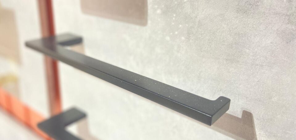 PLAIN KAĞIT HAVLULUK SİYAH