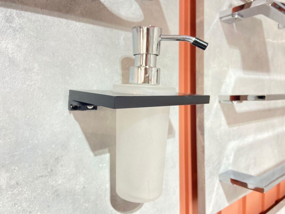 PLAIN SIVI SABUNLUK SİYAH